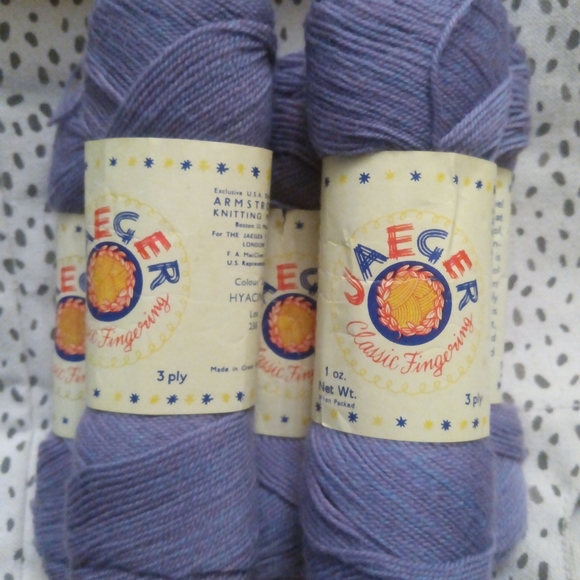Lot of 5 Skeins of Fingering Yarn - Picture 5 of 11